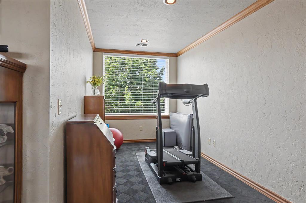 602 Brandley Circle Property Photo 32