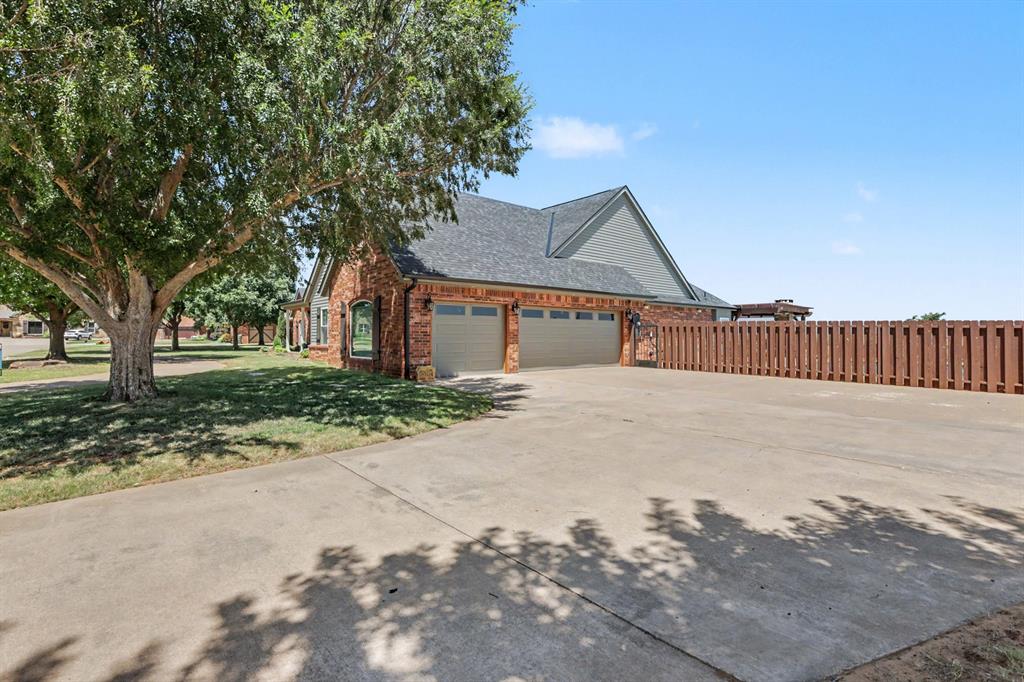 602 Brandley Circle Property Photo 44