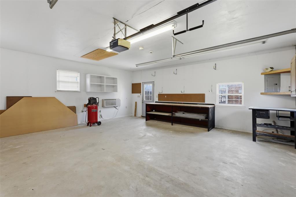 1910 Lake View Drive Property Photo 19