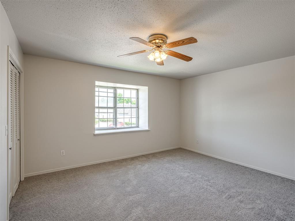11301 N May Avenue C Property Photo 10