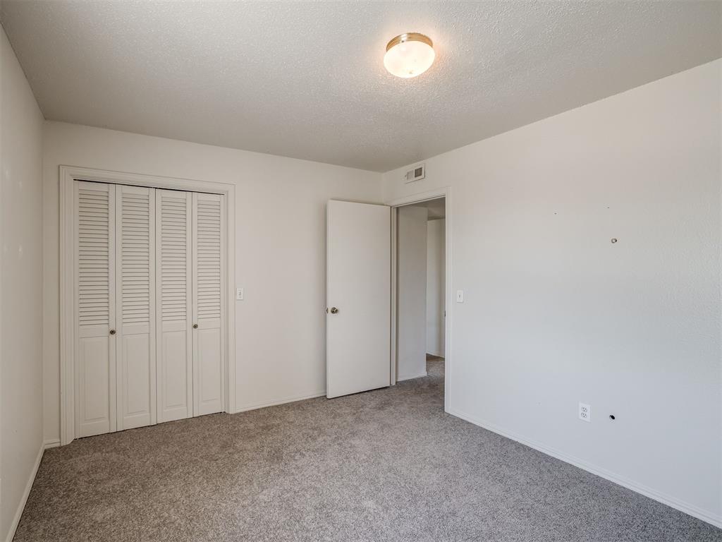 11301 N May Avenue C Property Photo 12