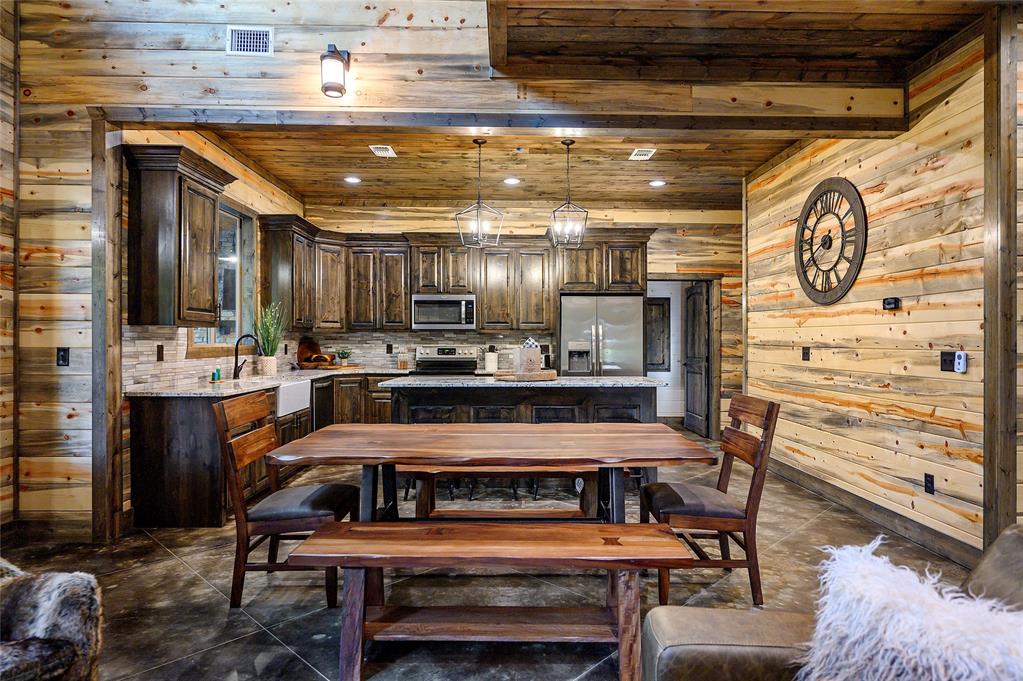 967 Catfish Bay Property Photo 18