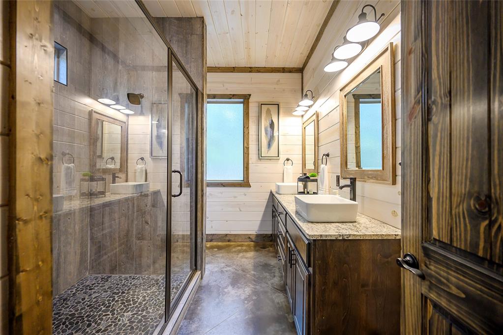 967 Catfish Bay Property Photo 27