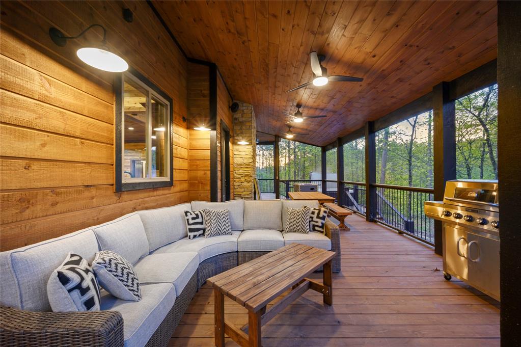 967 Catfish Bay Property Photo 35