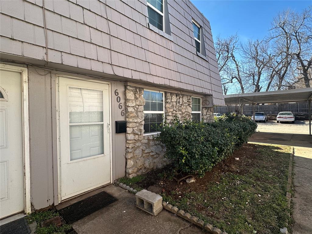 1235147 Property Photo 1