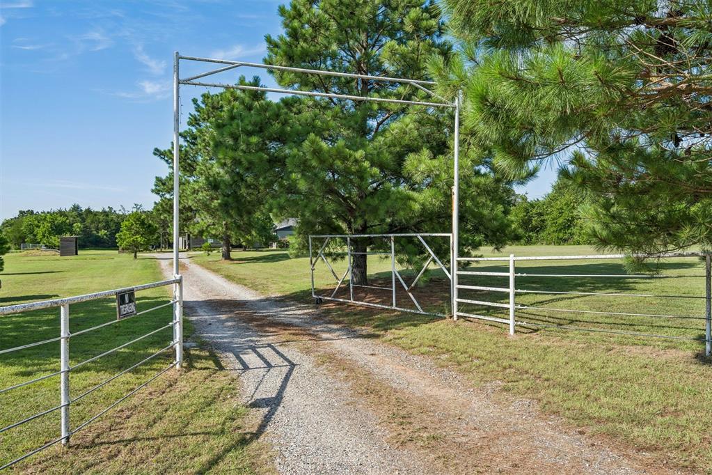 12720 Banner Road Property Photo 3