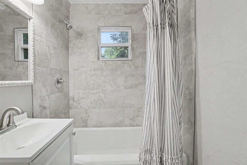 7215 Nw 43rd Street Property Photo 15