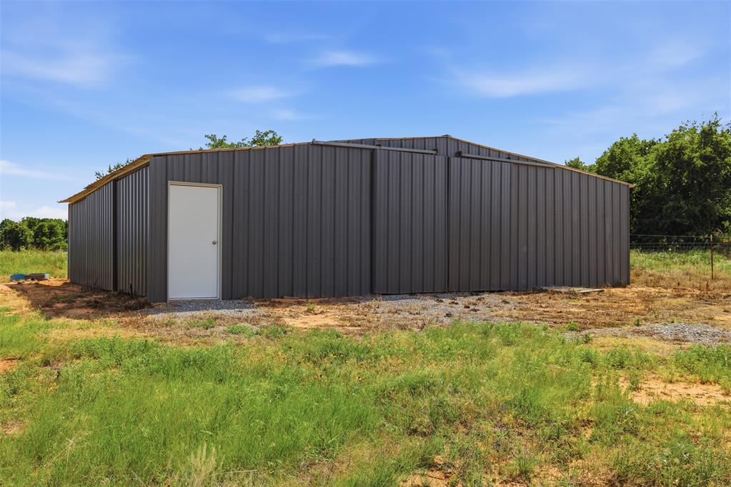 793 County Road 1470 Property Photo 4