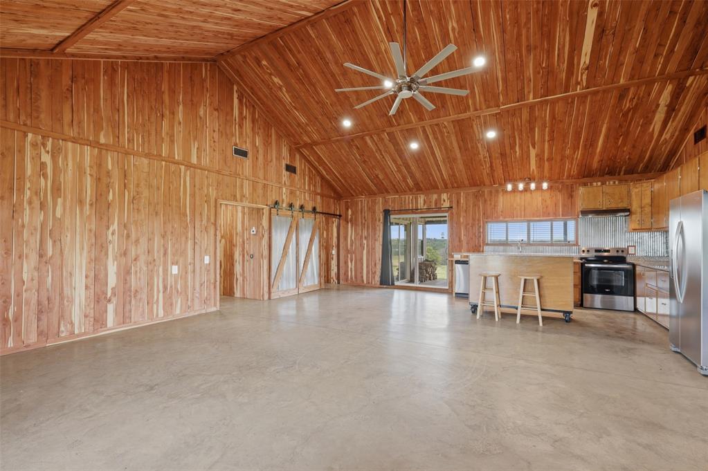 793 County Road 1470 Property Photo 10