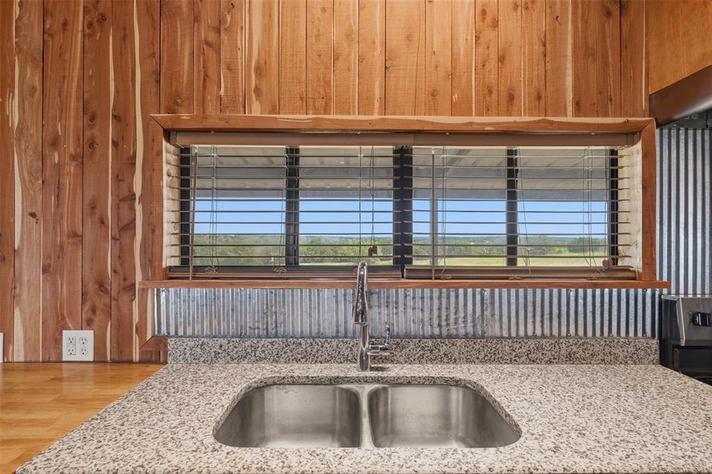 793 County Road 1470 Property Photo 16