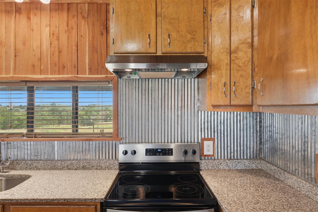 793 County Road 1470 Property Photo 17