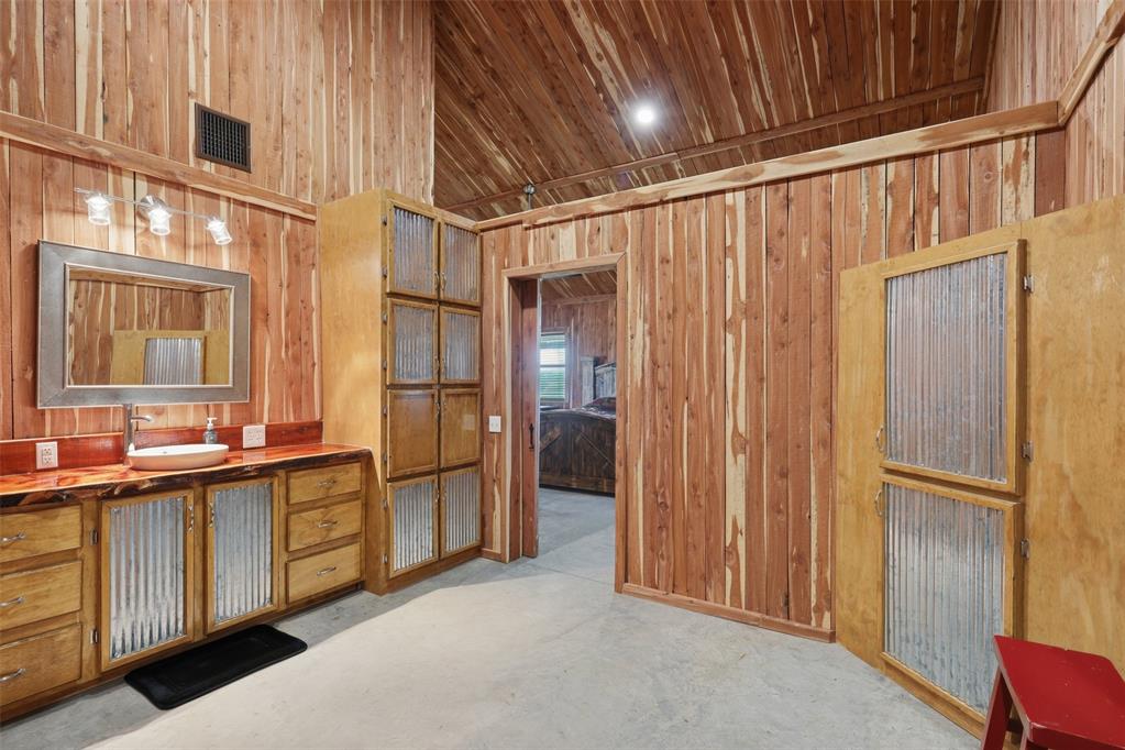 793 County Road 1470 Property Photo 23