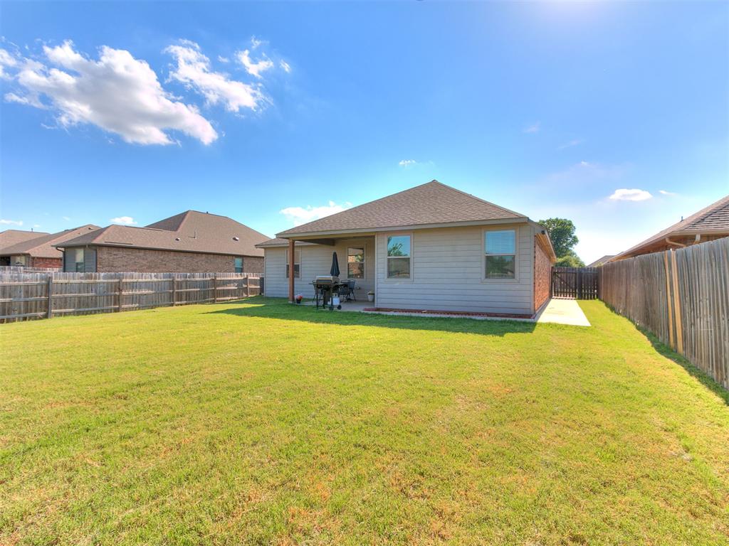 3208 Brookstone Lakes Drive Property Photo 26