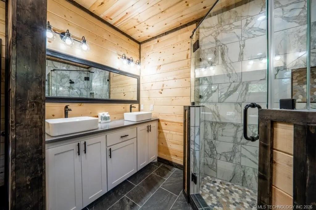 546 Conifer Crossing Trail Property Photo 18