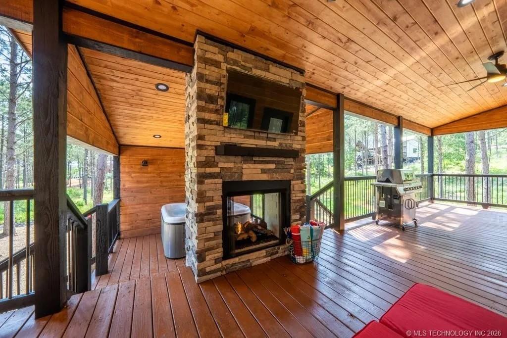 546 Conifer Crossing Trail Property Photo 23