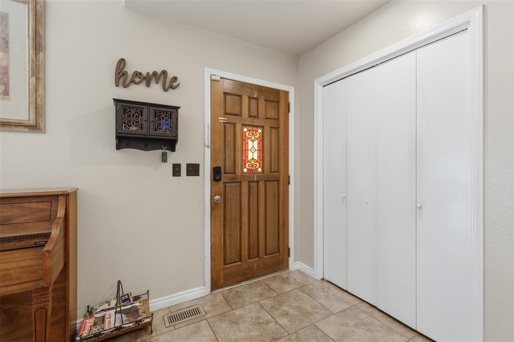 2713 Haystack Lane Property Photo 6