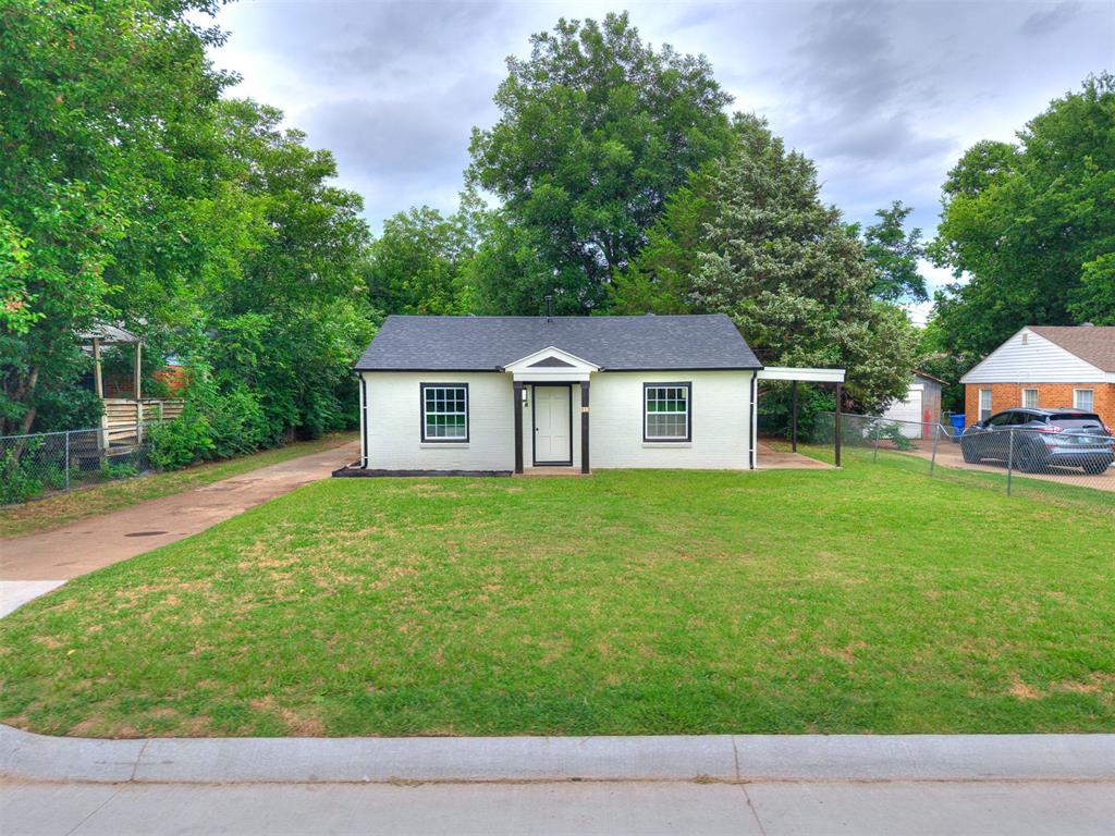 312 N Base Avenue Property Photo 2