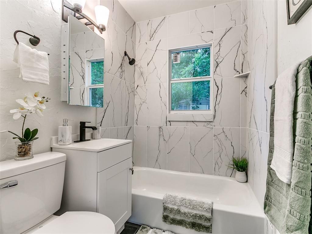 312 N Base Avenue Property Photo 19