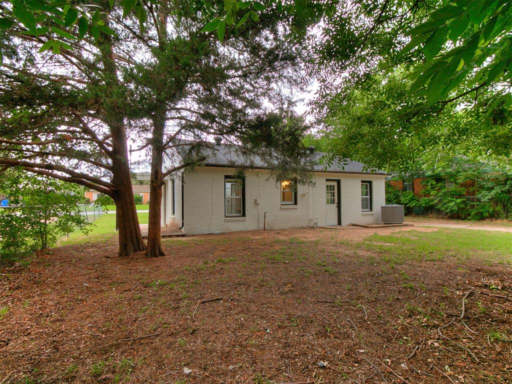 312 N Base Avenue Property Photo 31