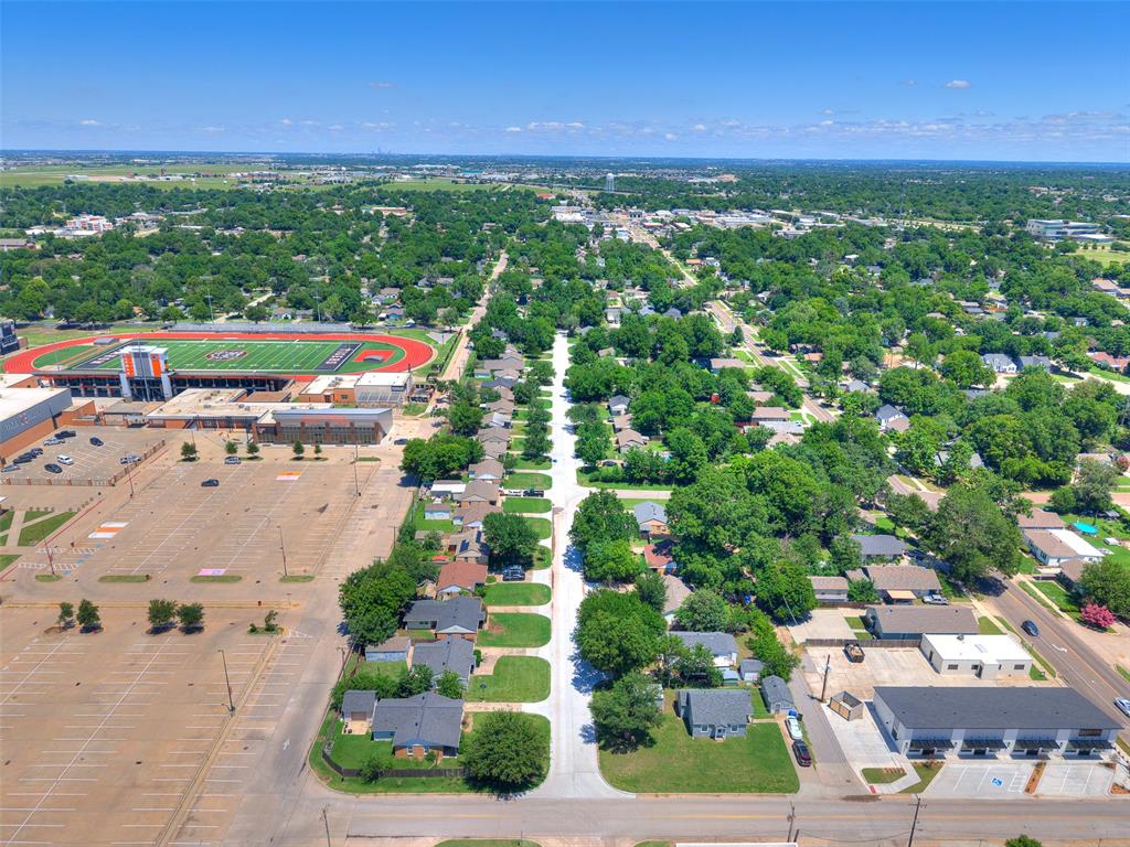 312 N Base Avenue Property Photo 33