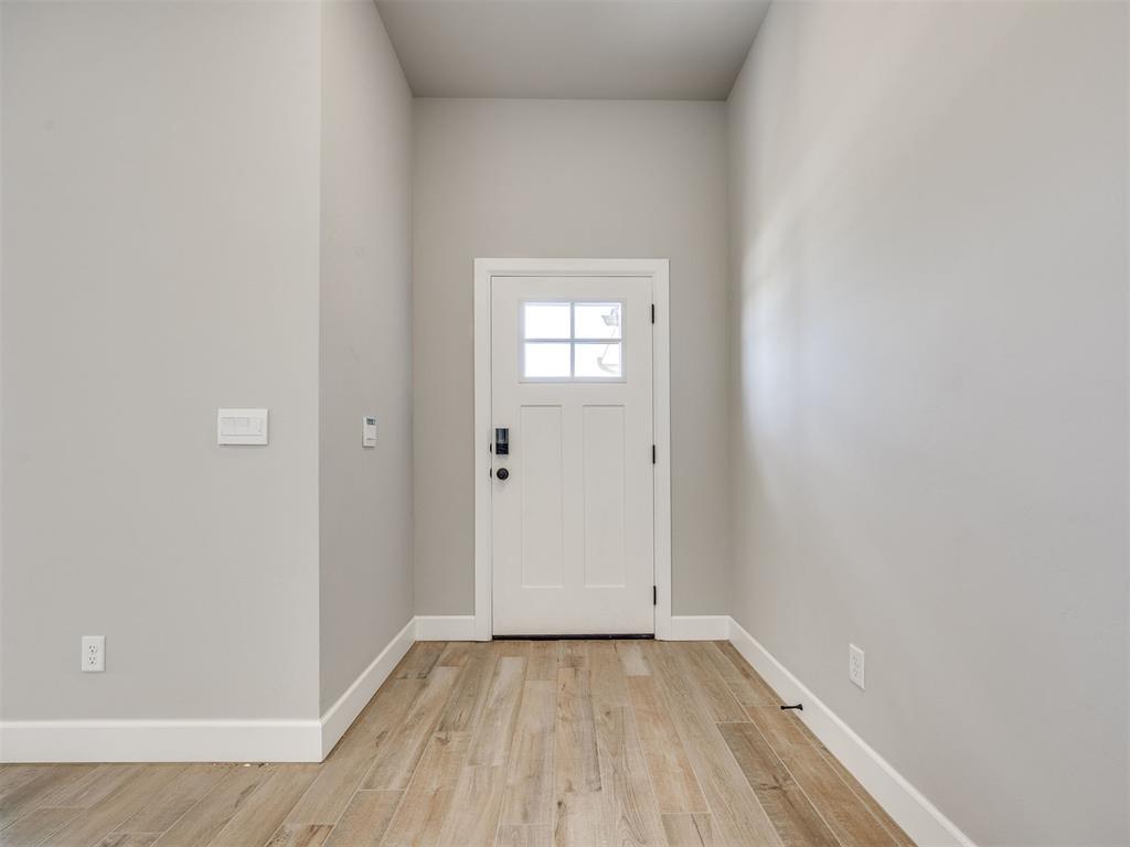 12641 Nw 137th Street Property Photo 6