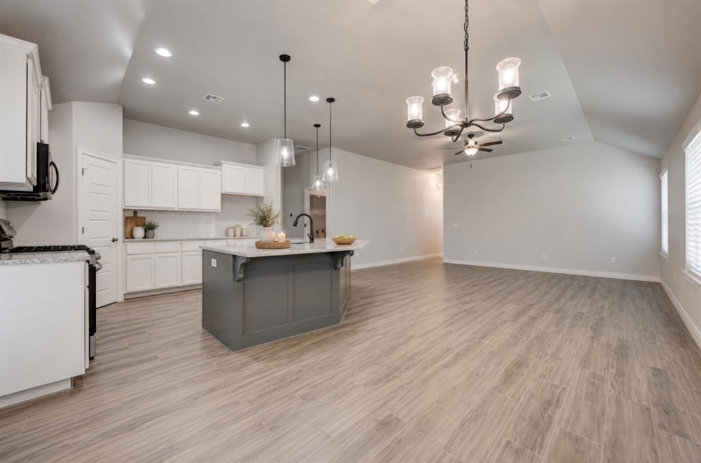 9113 Anaum Lane Property Photo 11