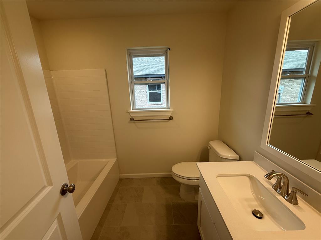 7620 Windstone Drive Property Photo 10
