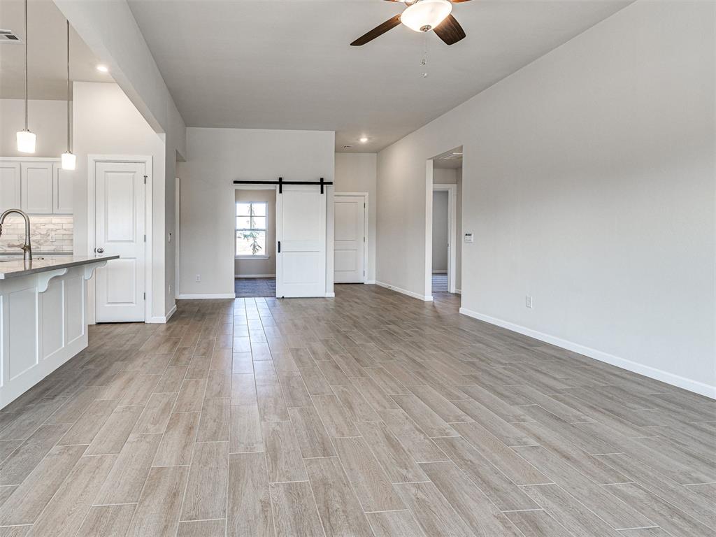 7620 Windstone Drive Property Photo 11