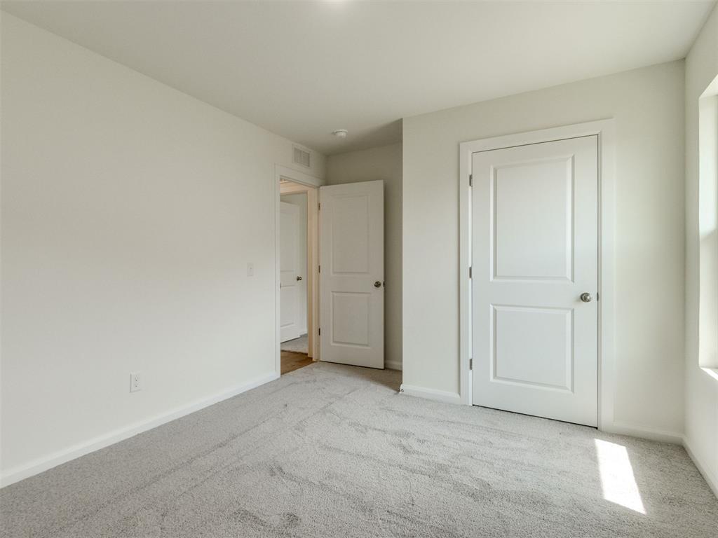 917 Hazy Brook Circle Property Photo 19