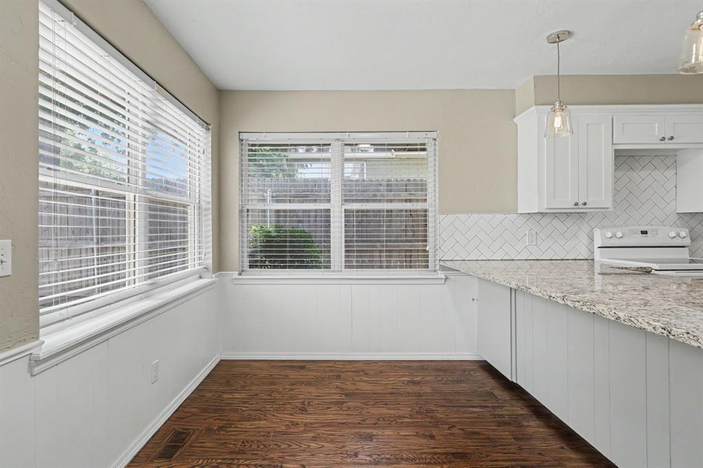 11008 Springhollow Road Property Photo 8