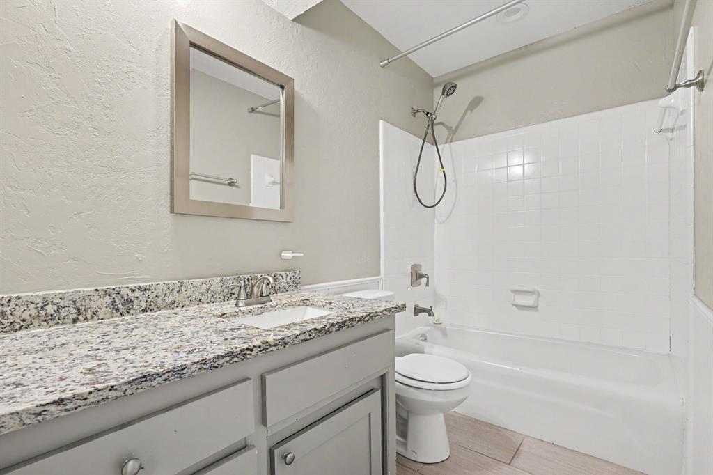 11008 Springhollow Road Property Photo 15