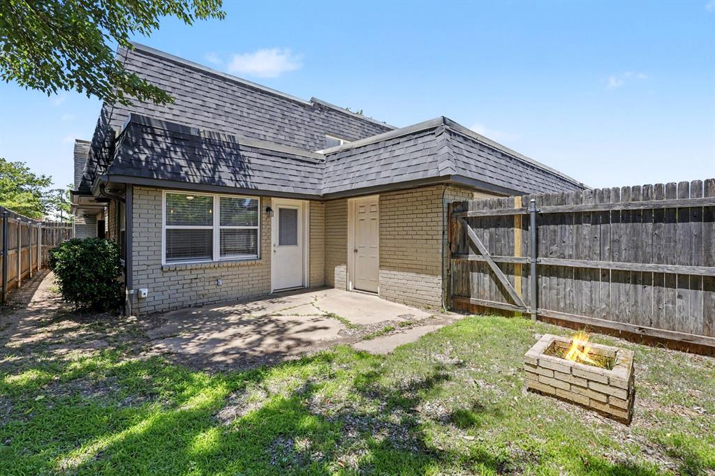 11008 Springhollow Road Property Photo 25