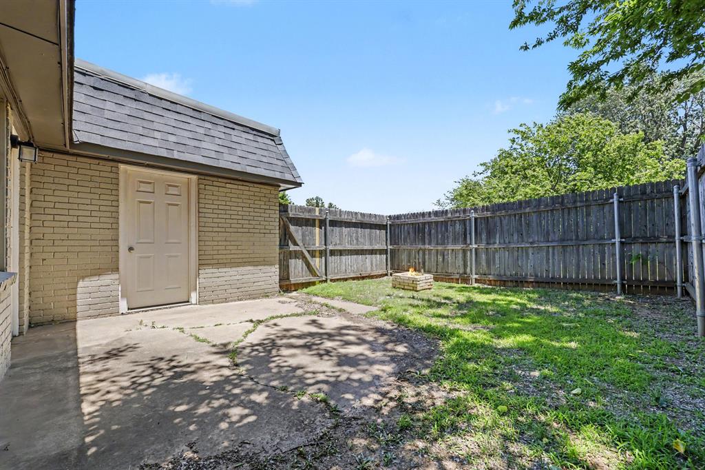 11008 Springhollow Road Property Photo 26