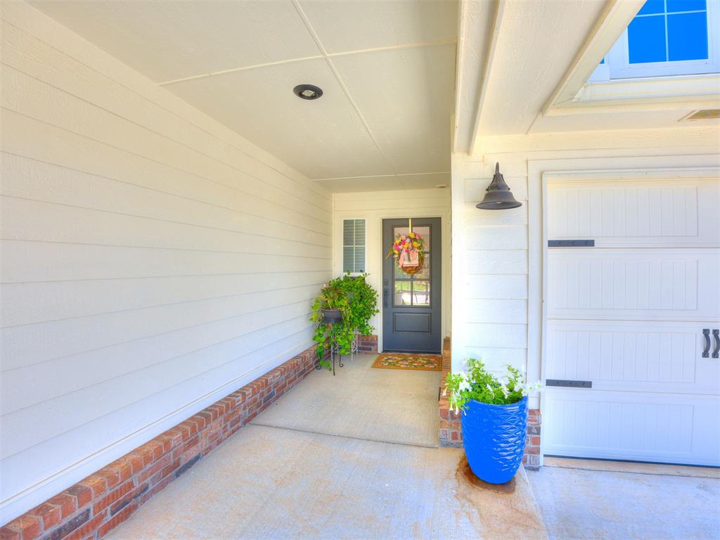 16009 Bison Drive Property Photo 4