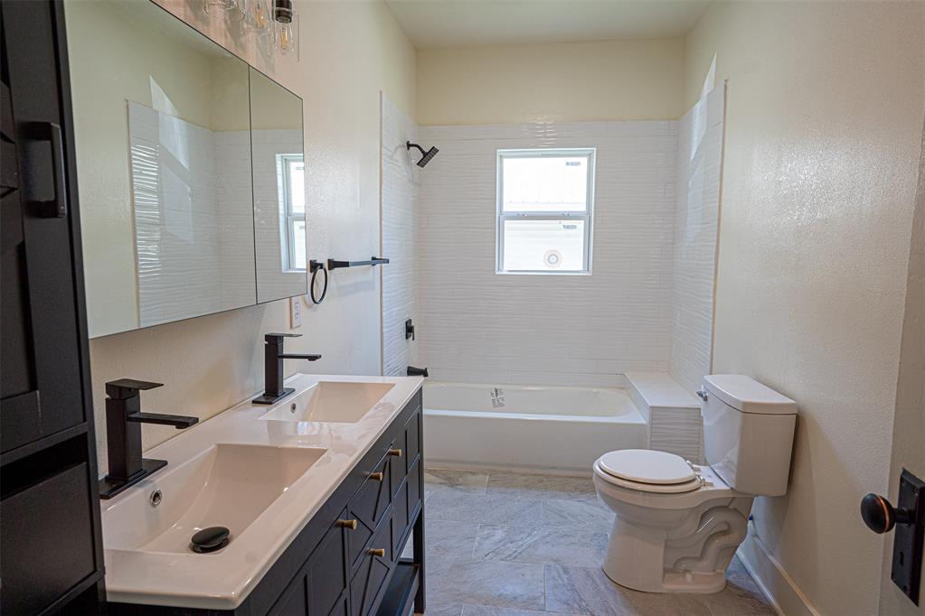 407 S 8th Street Property Photo 6