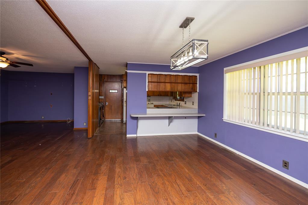 1020 S Rose Avenue Property Photo 9