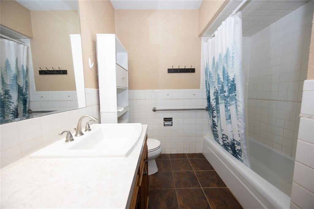 1020 S Rose Avenue Property Photo 14