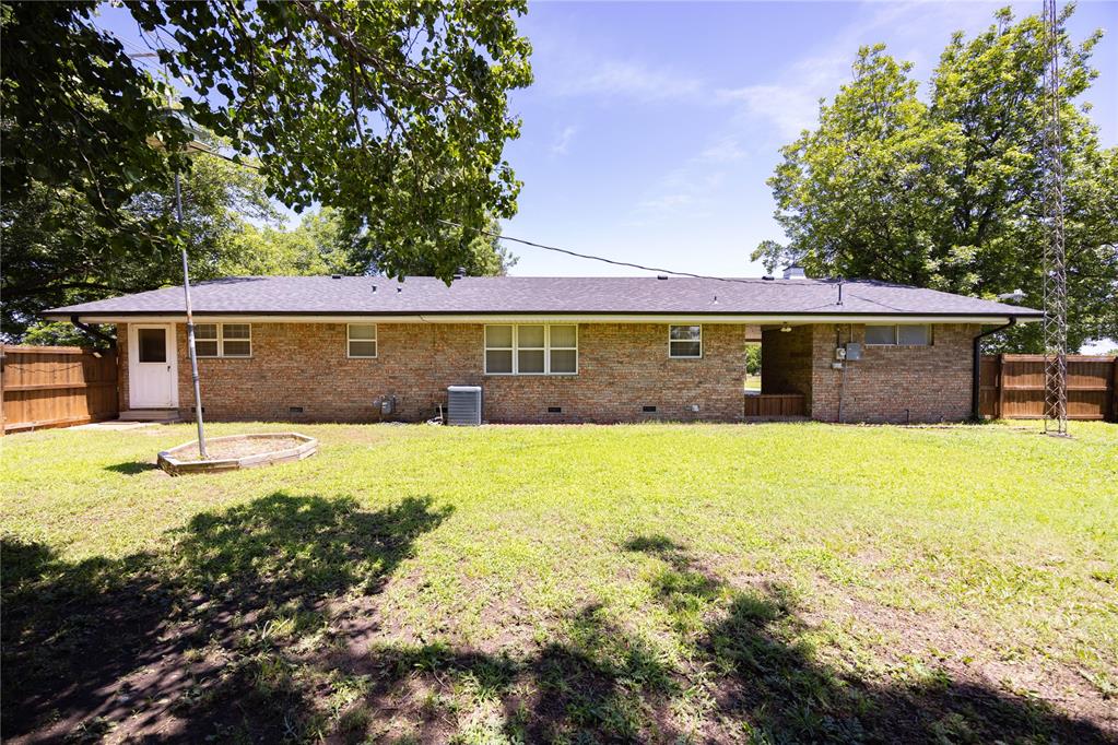 1020 S Rose Avenue Property Photo 19