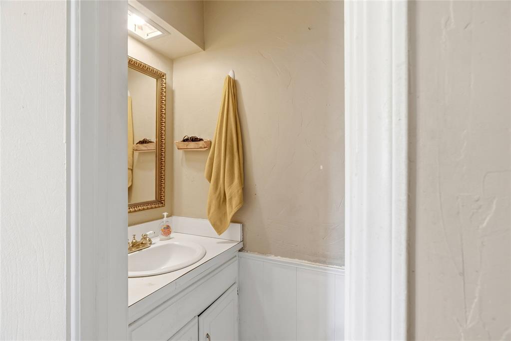 8900 Lansbrook Lane Property Photo 19