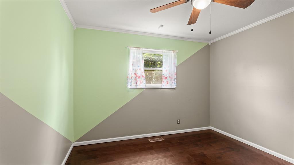 6504 N Omaha Avenue Property Photo 33