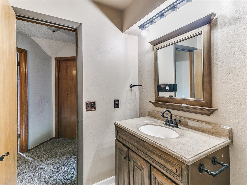 912 N Avery Drive Property Photo 39