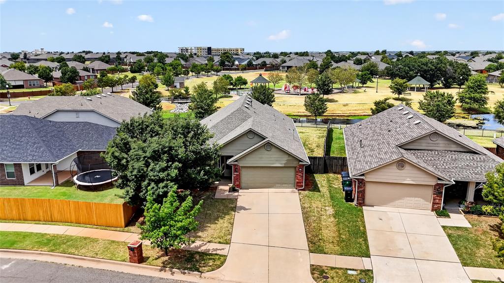 18109 Montoro Way Property Photo 4