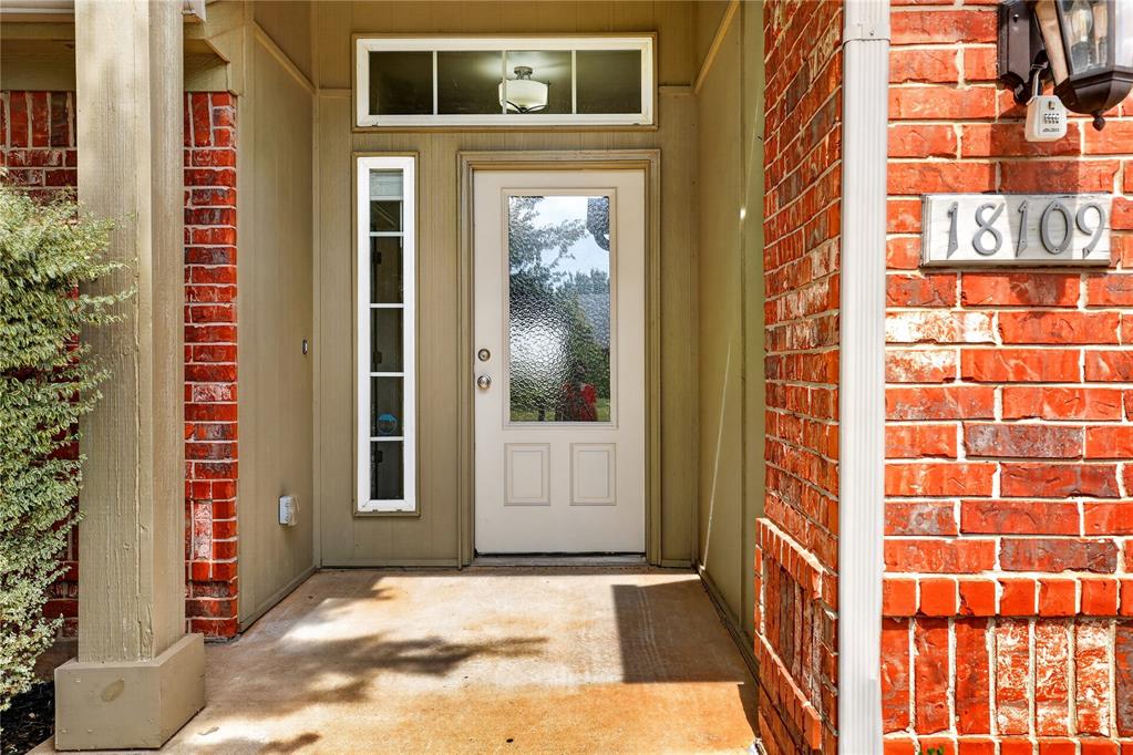 18109 Montoro Way Property Photo 10