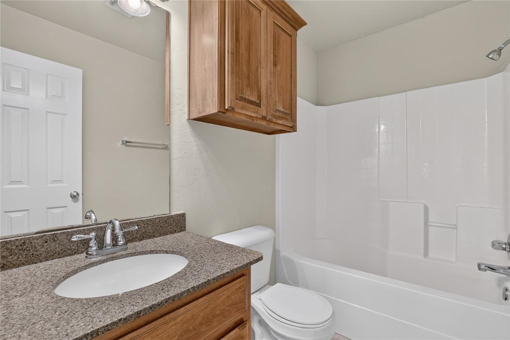 18109 Montoro Way Property Photo 33