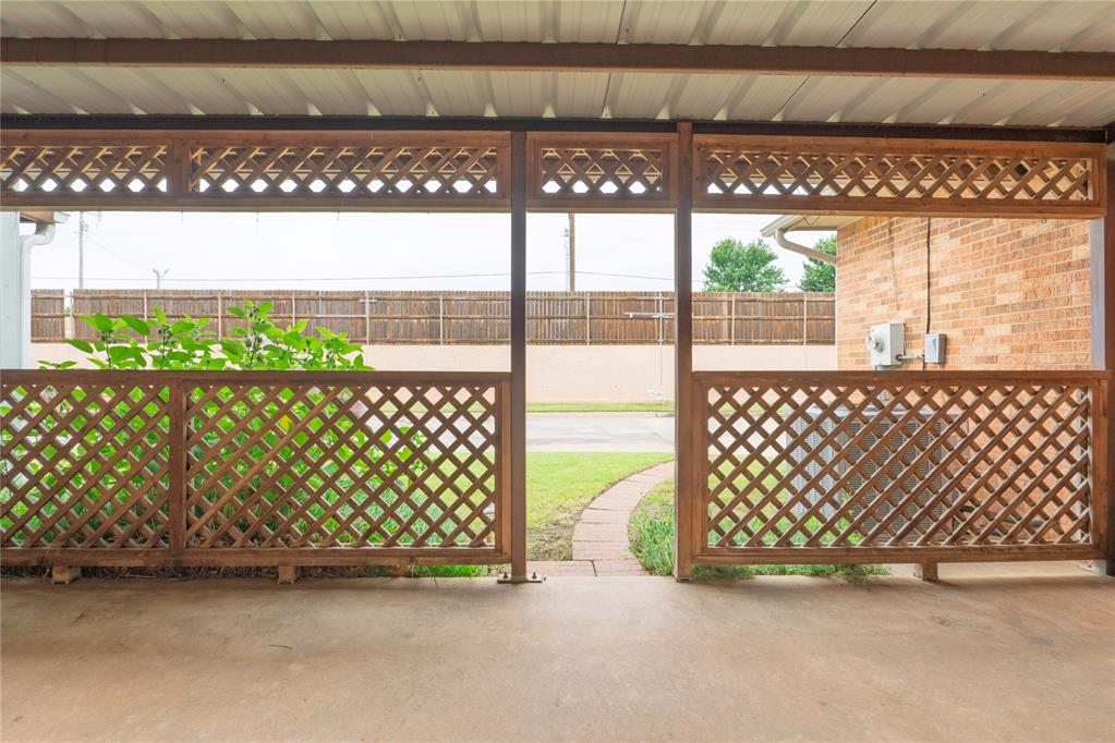 536 Lakeside Court Property Photo 29