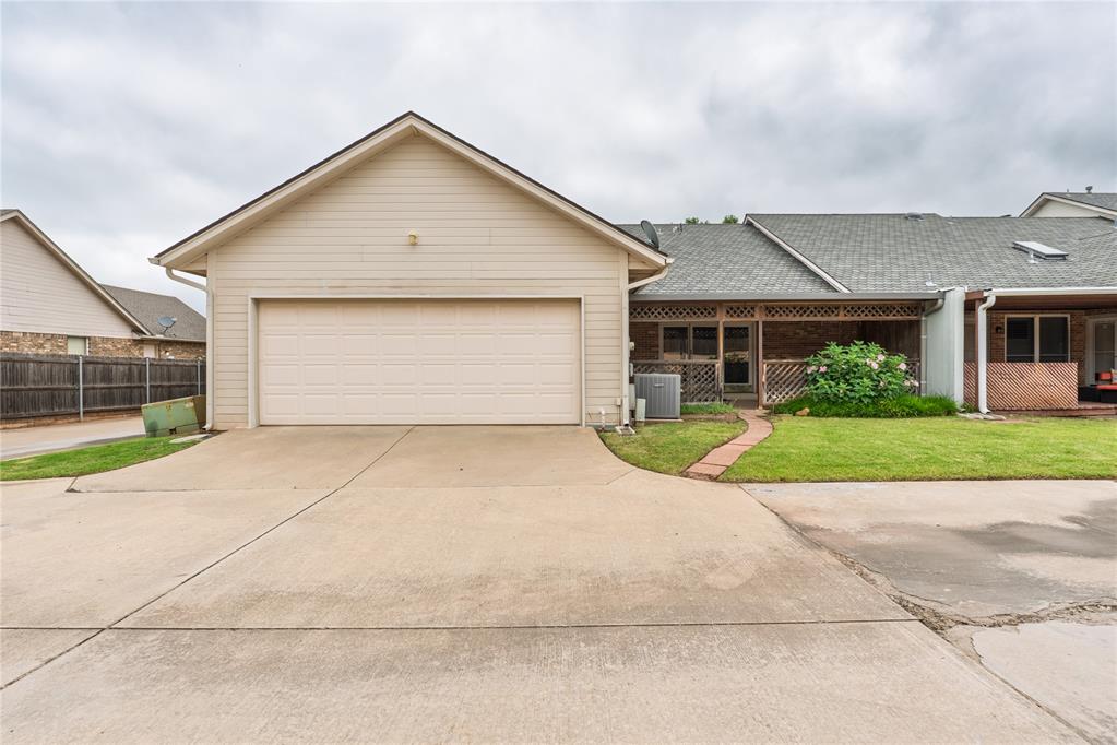 536 Lakeside Court Property Photo 34