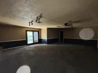 102 Ne 5th Street Property Photo 2