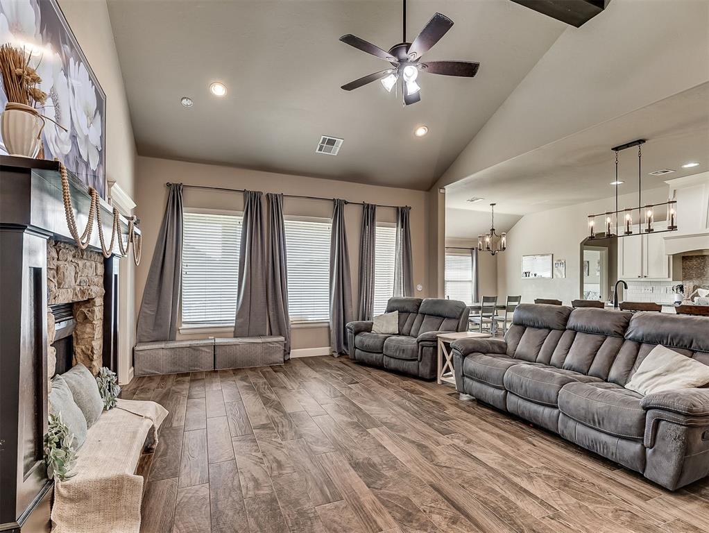 4612 Kentucky Ridge Drive Property Photo 6