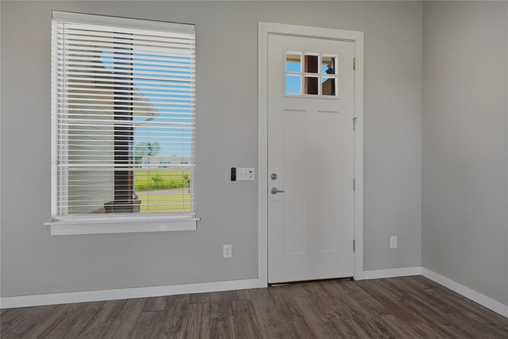 17319 290th Street Street Property Photo 5