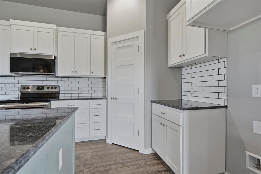 17319 290th Street Street Property Photo 16